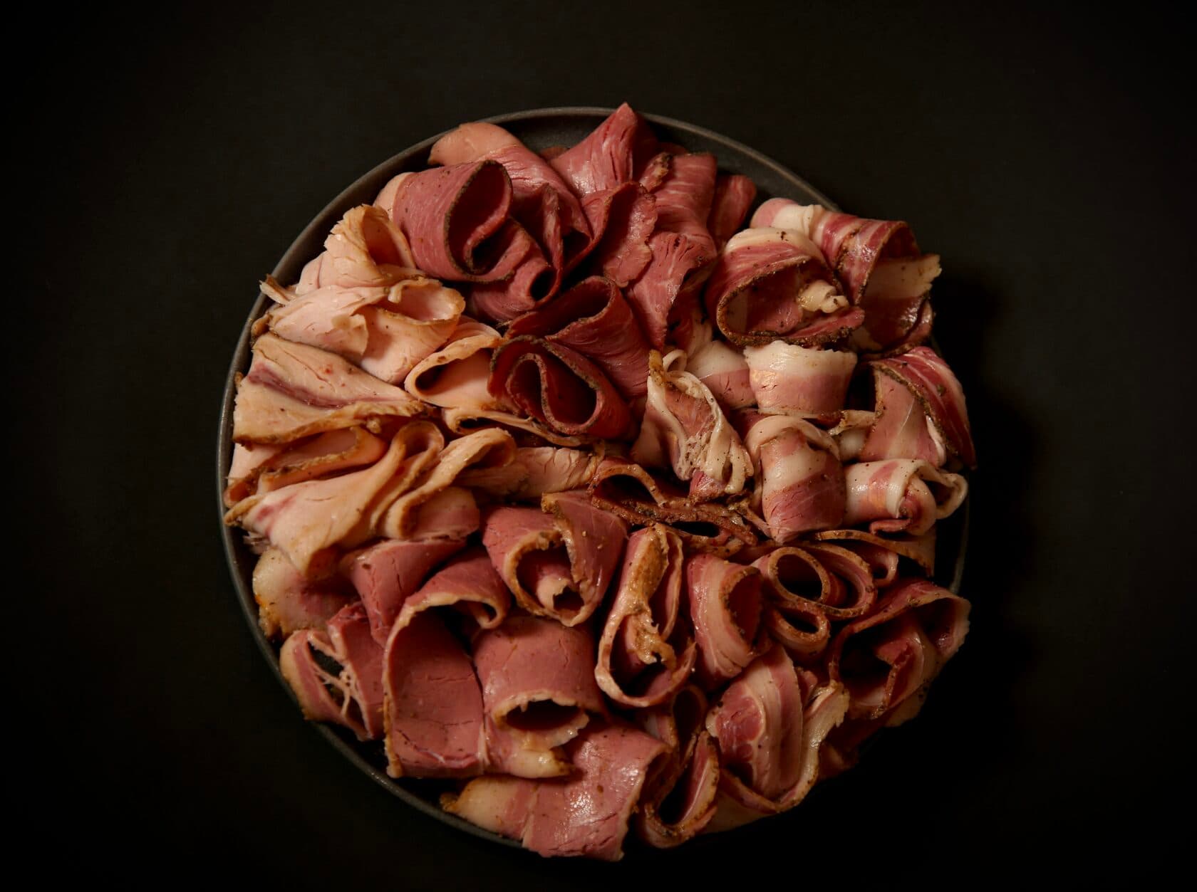 Рыбные деликатесы Jaqsi Fish — пастрами из семги и рыбные деликатесы